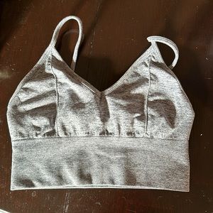 Grey unlined sports/leisurewear bra